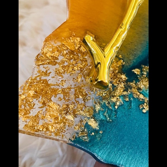 Hand made Resin Art  tray with coaster Set - Picture 3 of 4